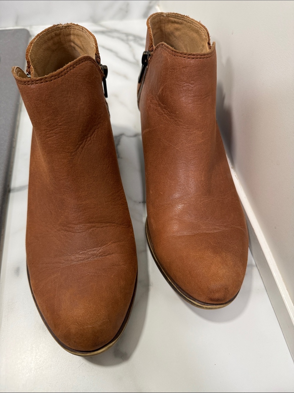 LUCKY BRAND Toffee Leather Basel Booties Women’s Size 7.5 - Picture 2 of 6